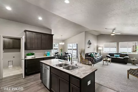1542 E Allenby Ave, Post Falls, ID 83854 photo 4