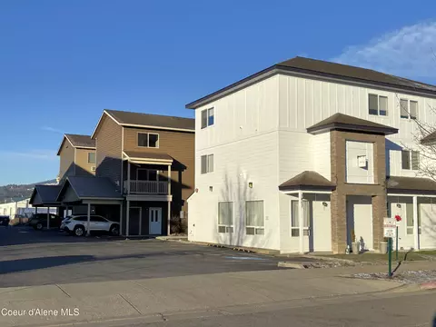 1807 Culvers Dr #8, Sandpoint, ID 83864 photo 2