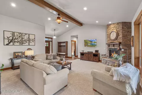 Living - 12835 N Sunflower Loop, Hayden, ID 83835 photo 3 of 4