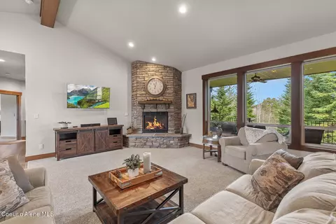 Living - 12835 N Sunflower Loop, Hayden, ID 83835 photo 2 of 4