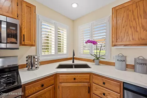 Kitchen - 2815 N Slice Dr, Post Falls, ID 83854 photo 4 of 4