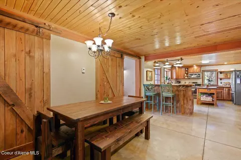Dining - 21807 E Doyle Rd, Cataldo, ID 83810 photo 1 of 1
