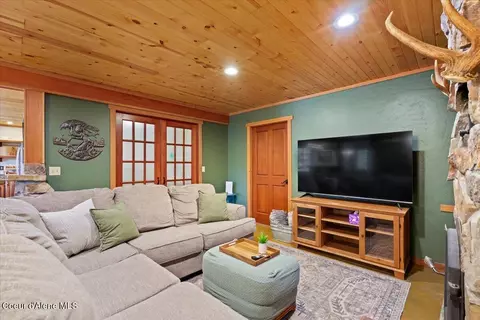 Living - 21807 E Doyle Rd, Cataldo, ID 83810 photo 1 of 1