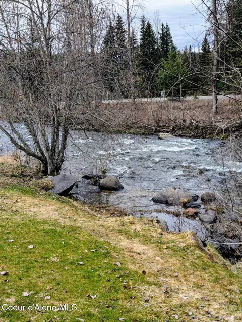 168 Wisdom Quest Rd, Bonners Ferry, ID 83805