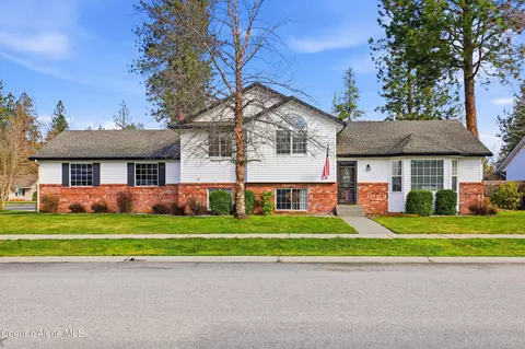 5020 E Mossberg Cir, Post Falls, ID 83854