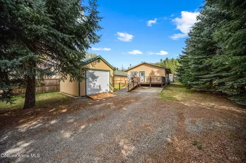 6137 Dallas Ln, Bonners Ferry, ID 83805