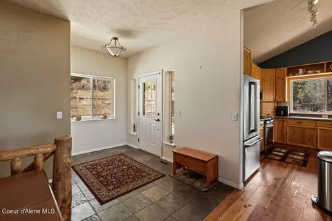 Entry Way - 8919 E Challenge Rd, Hayden, ID 83835 photo 1 of 2
