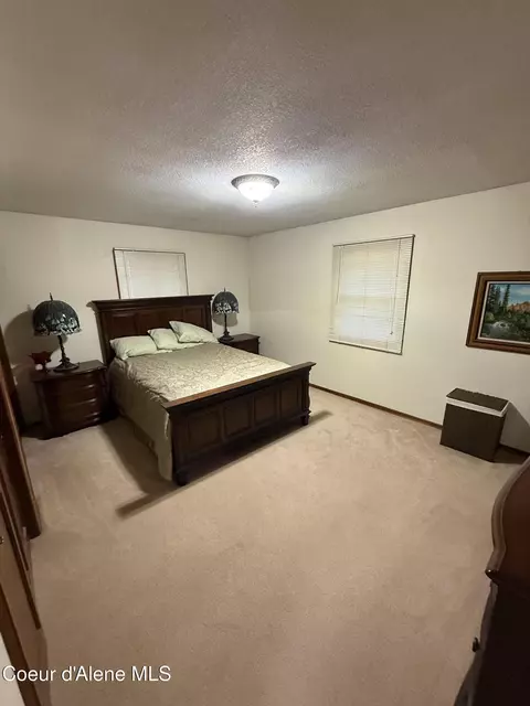 200 S Juniper Ct, Post Falls, ID 83854 photo 5