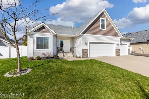 8337 N Boysenberry Loop, Hayden, ID 83835