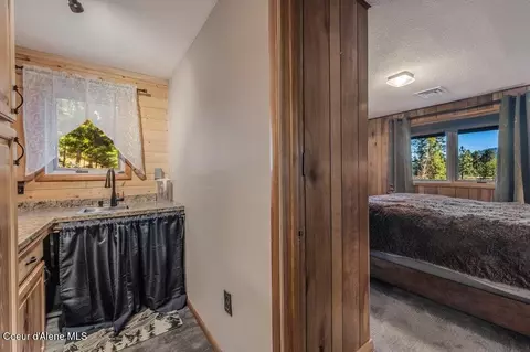Bedroom - 20355 Highway 2, Sandpoint, ID 83864 photo 4 of 6