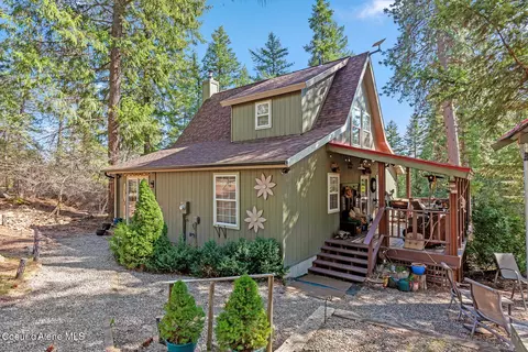 18493 W Holliday Way, Hauser, ID 83854