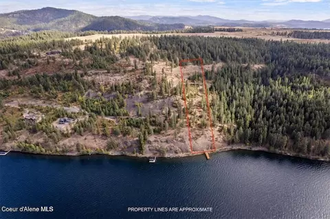 560 E Inglenook Ln, Harrison, ID 83833
