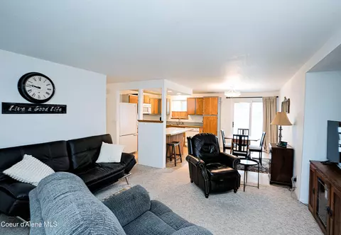 Living - 1612 E 2nd Ave, Post Falls, ID 83854 photo 2 of 2