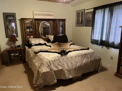 855 Meadowood Rd, Sandpoint, ID 83864 photo 5