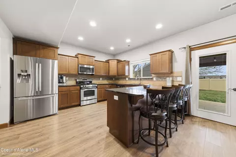Kitchen - 3250 N Durrow Loop, Post Falls, ID 83854 photo 3 of 3