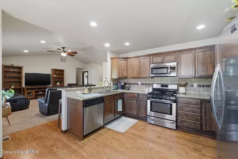 Kitchen - 4313 E Seneca Ct, Post Falls, ID 83854 photo 1 of 2