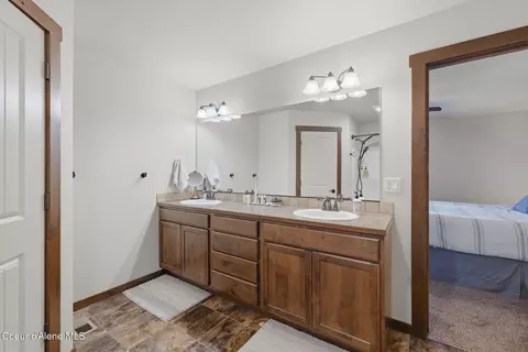 Bath - 4313 E Seneca Ct, Post Falls, ID 83854 photo 2 of 3