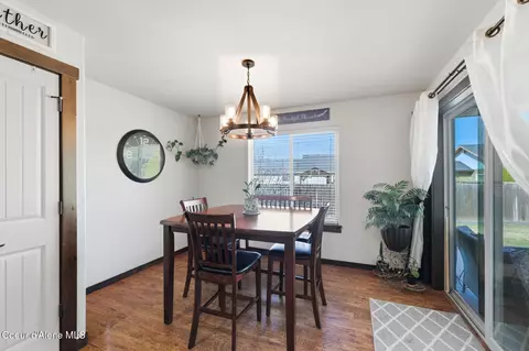 Dining - 4313 E Seneca Ct, Post Falls, ID 83854 photo 2 of 2