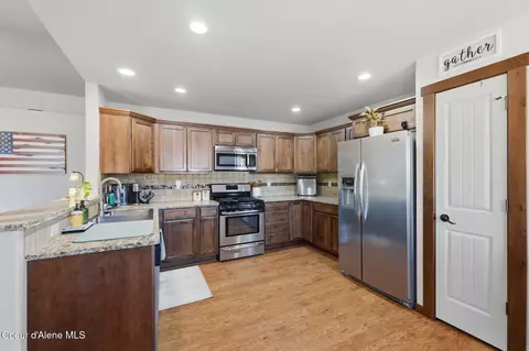Kitchen - 4313 E Seneca Ct, Post Falls, ID 83854 photo 2 of 2