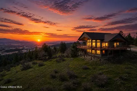 10653 N Payment Peak Rd, Hauser, ID 83854