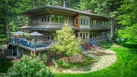 2298 Selkirk Rd, Sandpoint, ID 83864