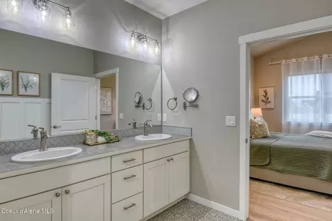 Bath - 4427 E Marble Fox Ave, Post Falls, ID 83854 photo 2 of 5