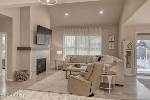 Living - 4427 E Marble Fox Ave, Post Falls, ID 83854 photo 1 of 3