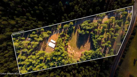 14058 S Carlin Bay Rd, Harrison, ID 83833