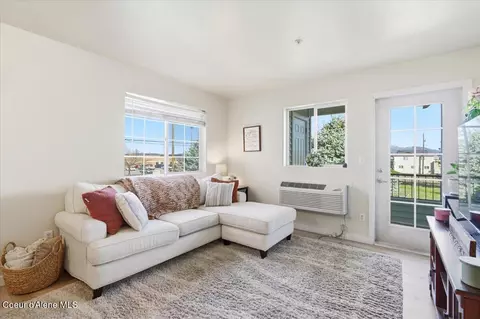 304 N Greensferry Rd UNIT 202, Post Falls, ID 83854