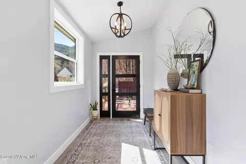 Entry Way - 632 Main St, Wardner, ID 83837 photo 2 of 5