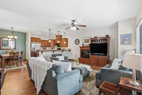 4453 W Greenchain Loop #2, Coeur D'alene, ID 83814
