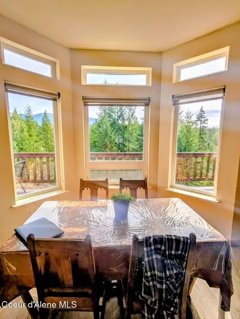 Dining - 845 Cougar Rd, Naples, ID 83847 photo 2 of 3