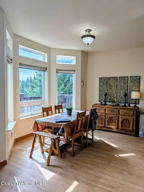 Dining - 845 Cougar Rd, Naples, ID 83847 photo 1 of 3