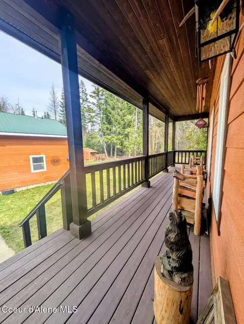 Exterior - 845 Cougar Rd, Naples, ID 83847 photo 8 of 20