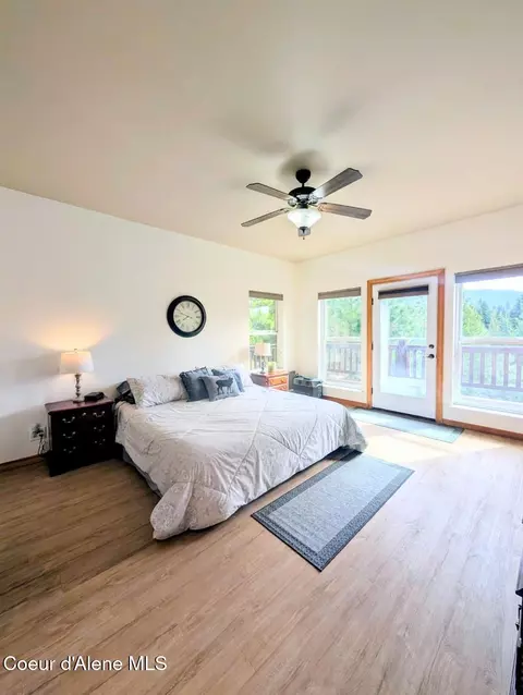 Bedroom - 845 Cougar Rd, Naples, ID 83847 photo 1 of 7