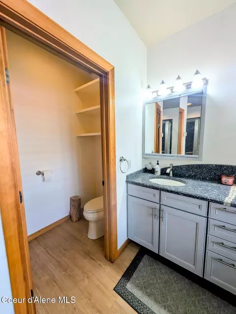 Bath - 845 Cougar Rd, Naples, ID 83847 photo 6 of 10