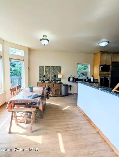 Dining - 845 Cougar Rd, Naples, ID 83847 photo 3 of 3