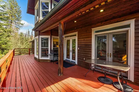 Exterior - 516 Kiebert Loop, Hope, ID 83836 photo 5 of 14