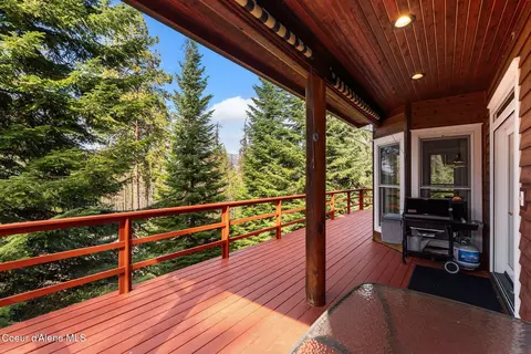 Exterior - 516 Kiebert Loop, Hope, ID 83836 photo 3 of 14