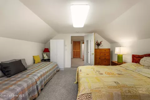 Bedroom - 516 Kiebert Loop, Hope, ID 83836 photo 2 of 6