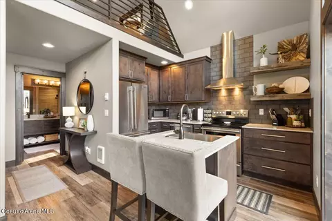 Kitchen - 7809 E Bridger Trl, Harrison, ID 83833 photo 2 of 2