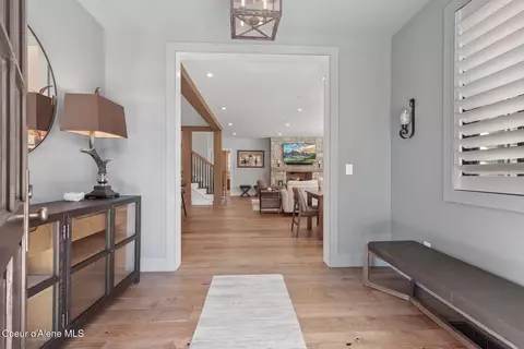 Entry Way - 7100 S Gozzer Rd, Harrison, ID 83833 photo 1 of 2