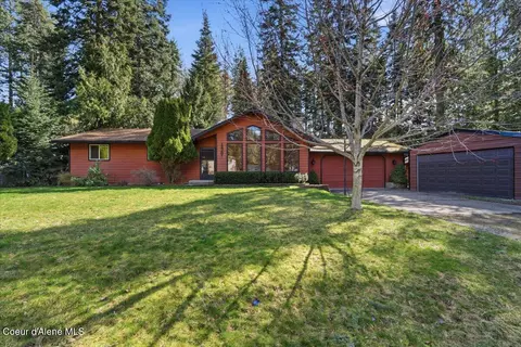 12787 N Emerald Dr, Hayden, ID 83835