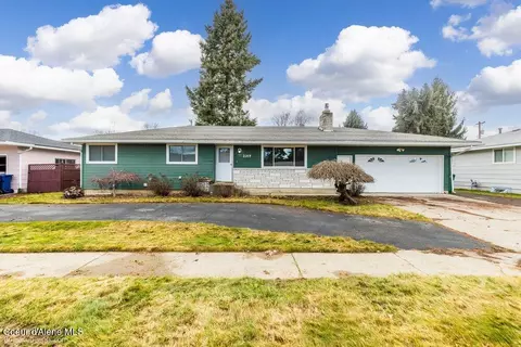 2317 N Honeysuckle Dr, Coeur D'alene, ID 83814