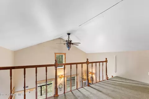 Entry Way - 6284 Talache Rd, Sagle, ID 83860 photo 2 of 2