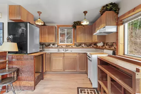 Kitchen - 6284 Talache Rd, Sagle, ID 83860 photo 1 of 1