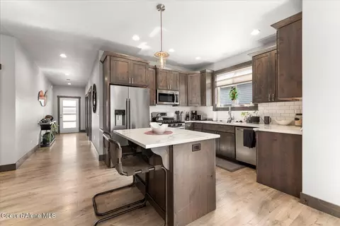 Kitchen - 13986 N Rainier Loop, Rathdrum, ID 83858 photo 3 of 7