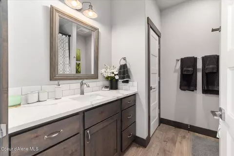 Bath - 13986 N Rainier Loop, Rathdrum, ID 83858 photo 5 of 5