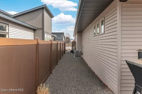 Exterior - 13986 N Rainier Loop, Rathdrum, ID 83858 photo 14 of 17