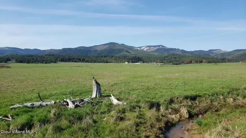 8 Green Valley Road, Fernwood, ID 83830